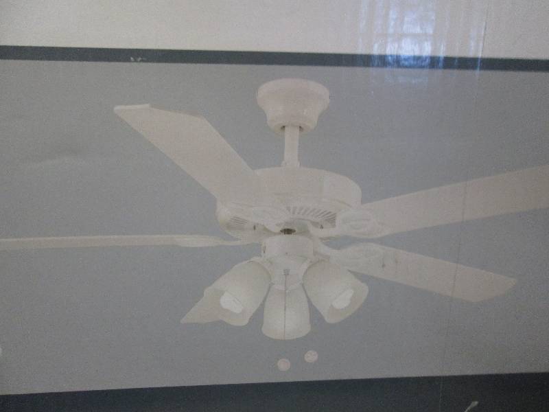 lot 135 image: 52 ich brookhurst white ceiling fan...