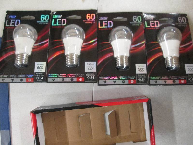lot 243 image: 1 -4 pack of feit electric LED bulb...