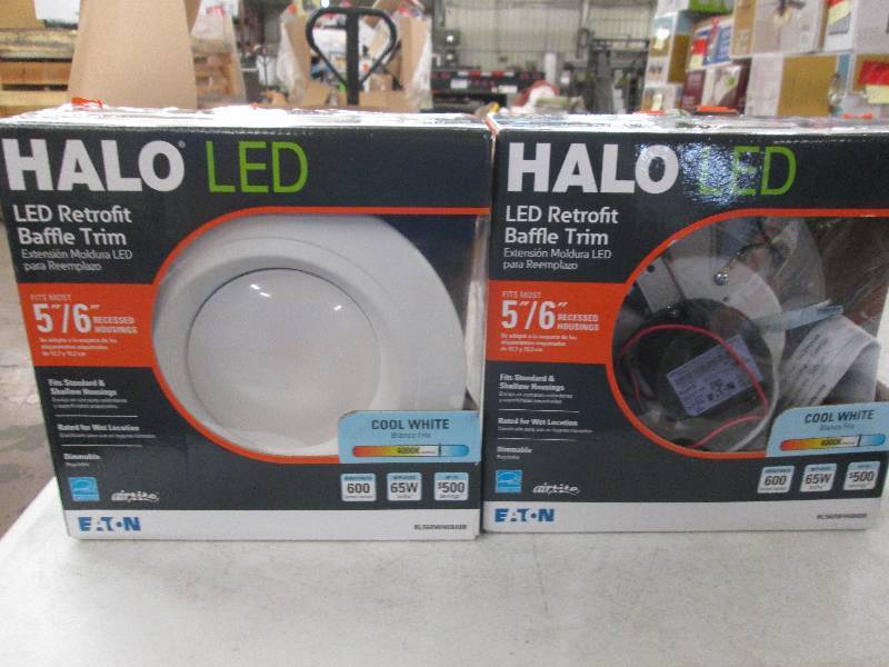 lot 256 image: 2 Halo LED retrofit baffle trim lig...
