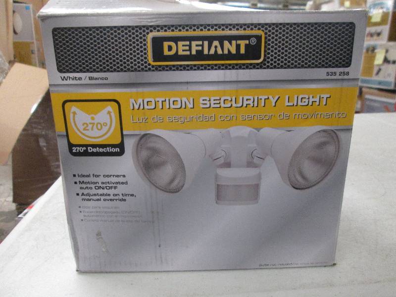 lot 288 image: Defiant motion security light open ...