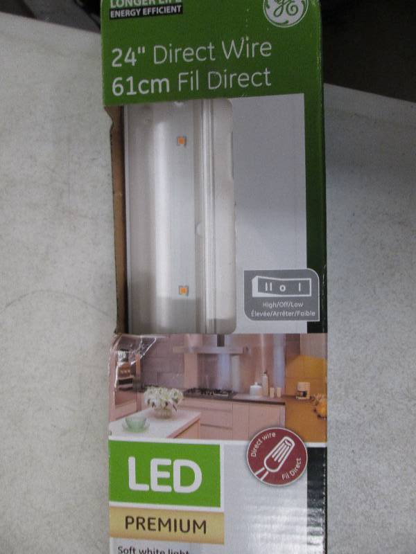 lot 325 image: 24 direct wire LED light fixture o...