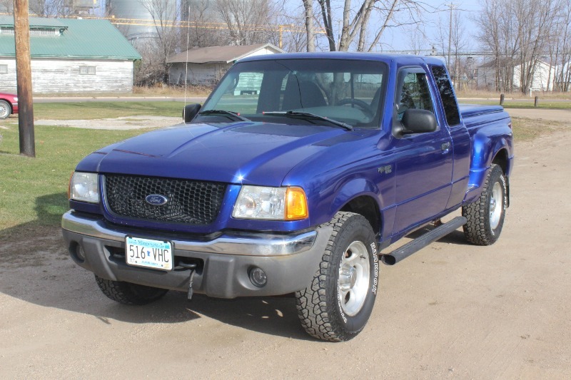 lot 1172 image: 2003 Ford Ranger Extended Cab 4x4 - Extra Celan  125,055 Miles