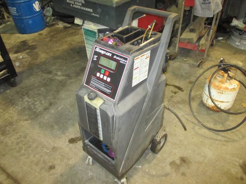 lot 13 image: Snap-On Brake Kare