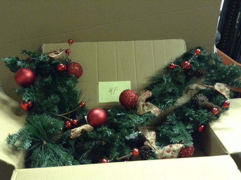 lot 47 image: Home Accents Holiday 9 Ft Battery Operated Burlap Holiday Artificial Garland with 50 LED Lights