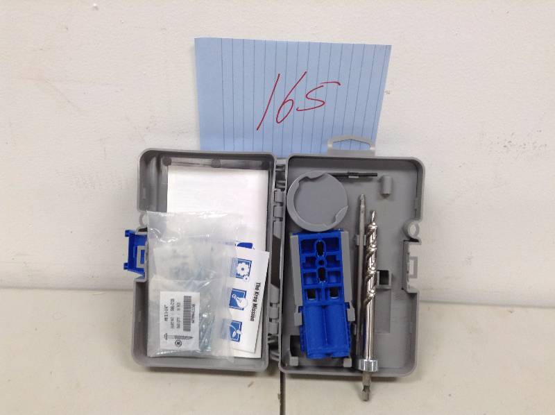 lot 165 image: Kreg R3 Jr. Pocket Hole Jig System Never used