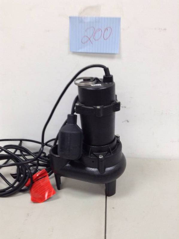 lot 200 image: Wayne RPP50 - 12 HP Cast Iron Sewage Pump (2) w Piggyback Tether Float Never used