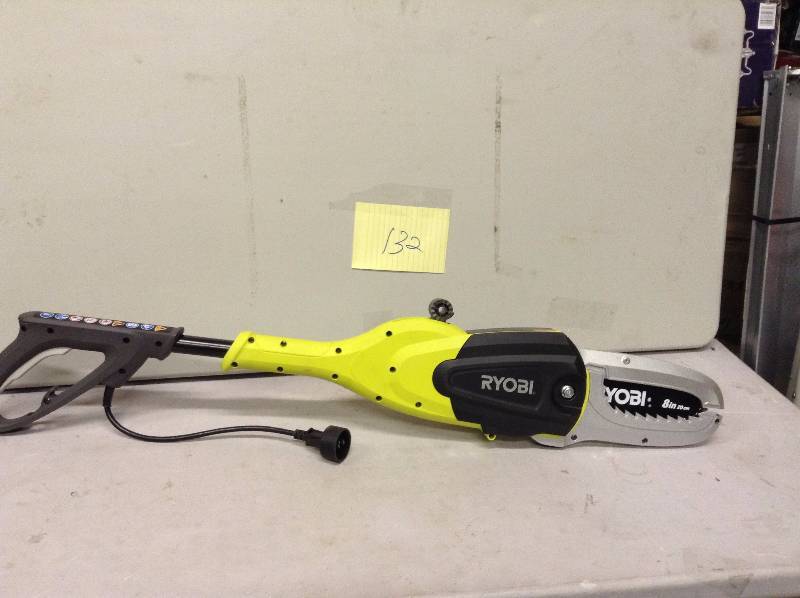 lot 132 image: Ryobi 8  in Electric Looper