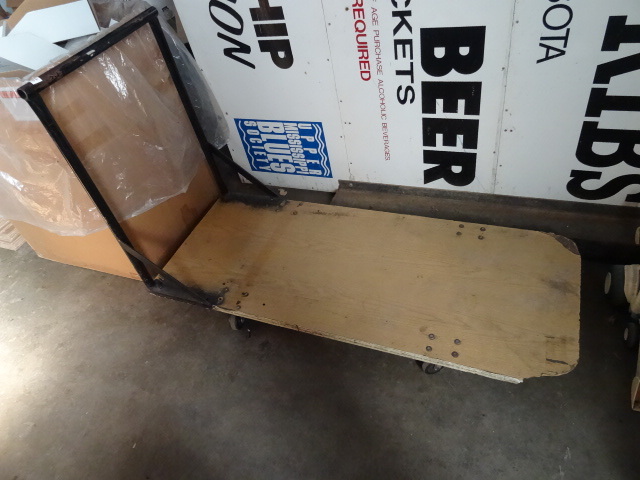 lot 90 image: 4 Wheel Metal Shop Cart 24 X 58