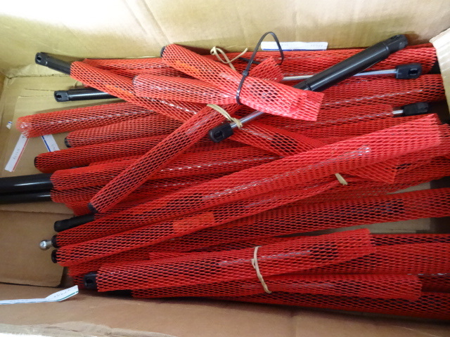 lot 112 image: AVM Hydraulic Shocks Misc. Sizes