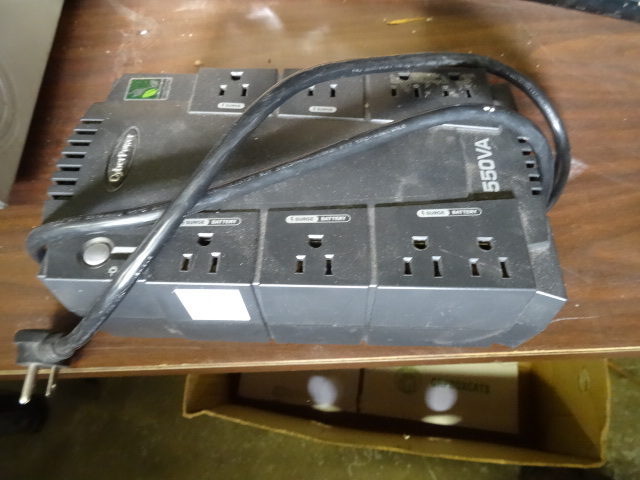 lot 116 image: Cyber Power Battery Backup 550VA