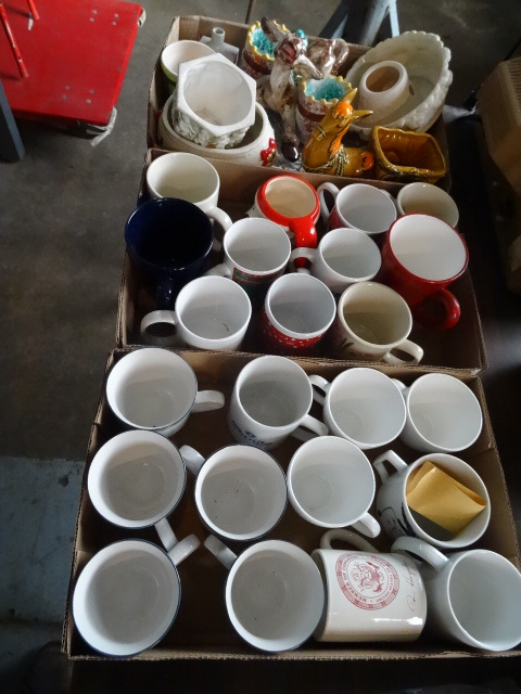 lot 128 image: Misc. Coffee Cups and Collectibles