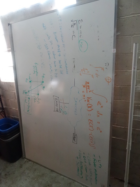 lot 172 image: 72 X 48 White Board