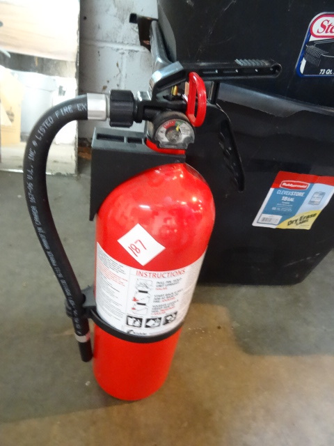lot 187 image: Fully Charged Fire Extinguisher