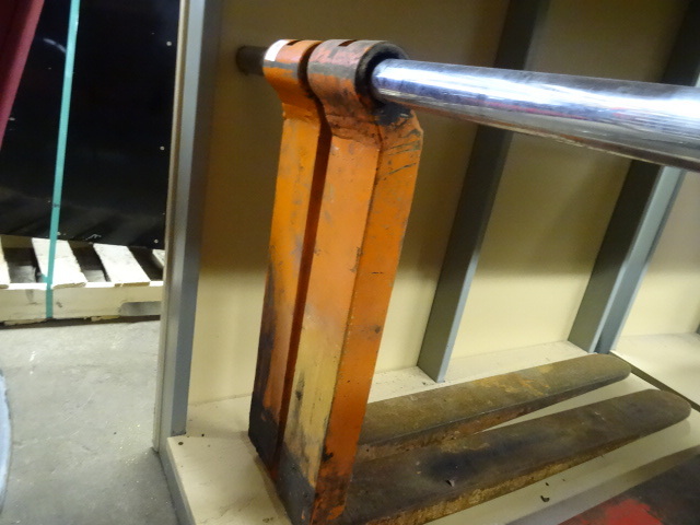 lot 190 image: Set of Pallet Forks 40 X 4 X 2