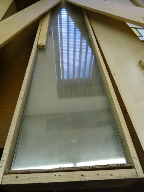 lot 200 image: 10 X 48 Glass Shelves