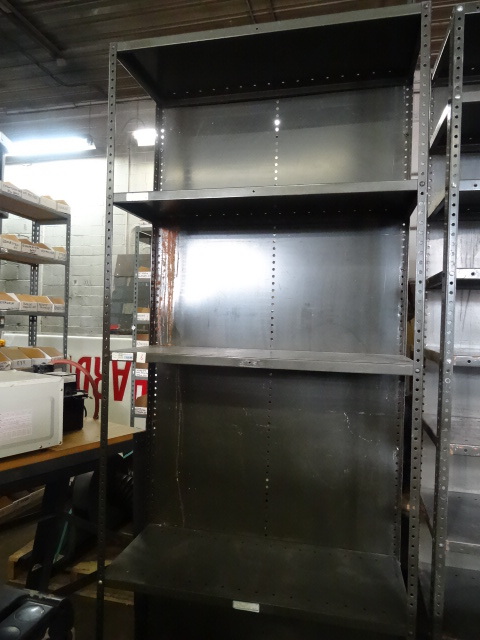 lot 6 image: Metal Shelving Unit 36 X 15 X 87