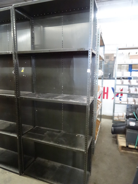 lot 18 image: Metal Shelving Unit 36 X 15 X 87