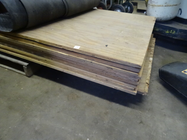 lot 28 image: Sheets of Plywood 40 X 96   34 Qty 10