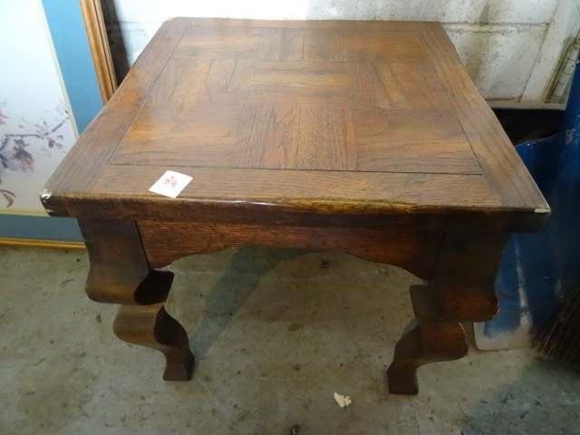 lot 84 image: Vintage Wood End Table 18 X 18 X 17