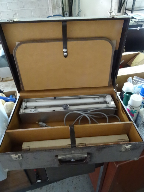 lot 88 image: Carrying Case with Table Top Fluorescent
