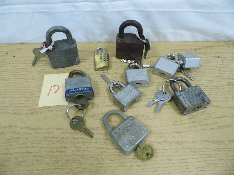 lot 12 image: Assorted Locks wKeys