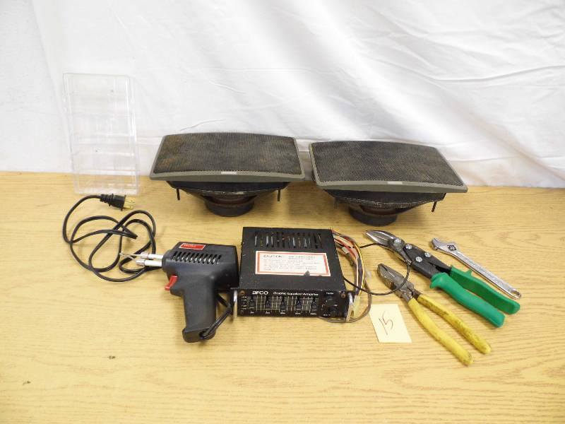 lot 15 image: Speakers - EQAMP & Tools