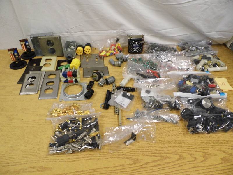 lot 21 image: Misc Electrical & Computer Parts