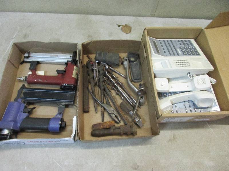 lot 31 image: Nail gun drill bits phones