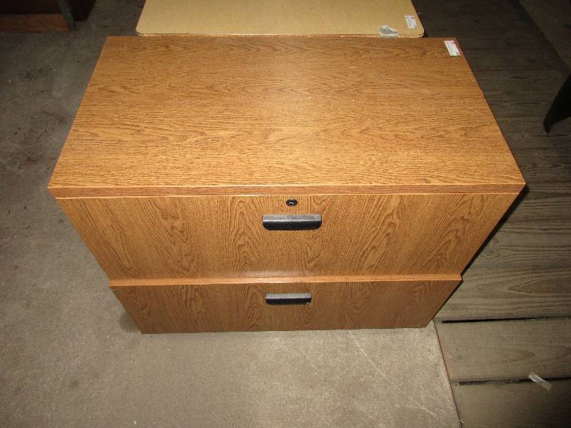 lot 58 image: 2 drawer stand