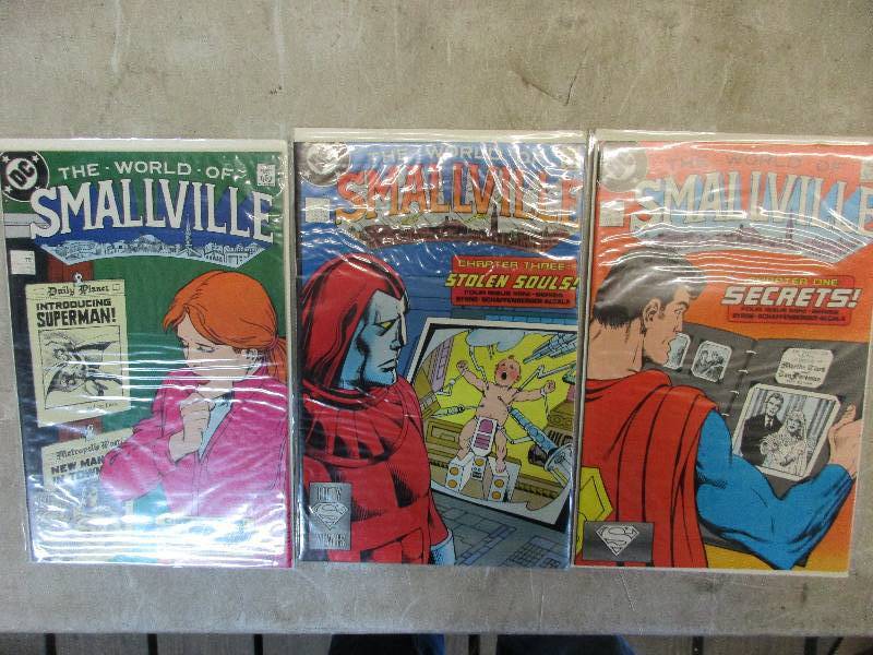 lot 95 image: world of smallville #1, 3, 4