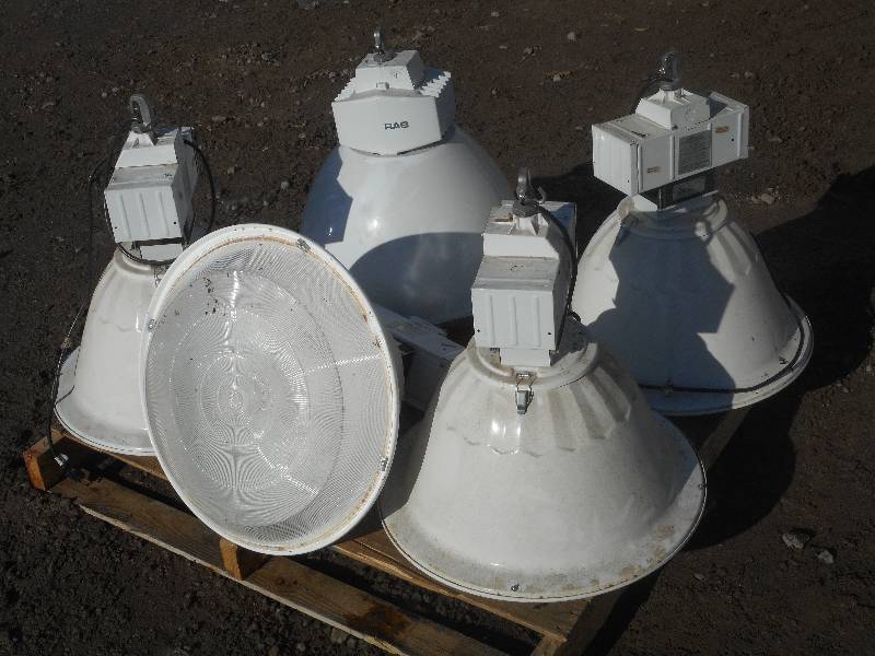 (5) Cooper 400Watt High-Bay Lights