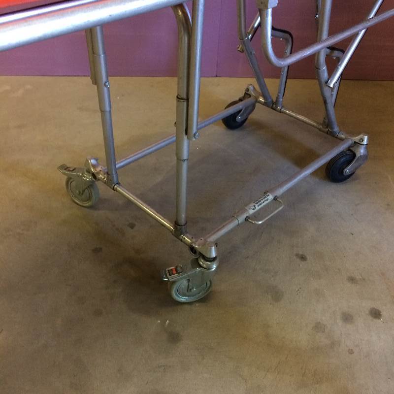 Retails Used $800 Ferno Medical Clinic Nursing Home Ambulance Mobile Transporter Cot Bed Stretcher - Super Condition Great For Mechanics Etc