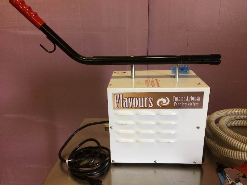 lot 13 image: WOW Retails New $1,200.00 Just In Time For Winter Simple To Use Flavours Turbine Professional Sunless Airbrush Dark Darker Tanning Salon System - Excellent condition - White