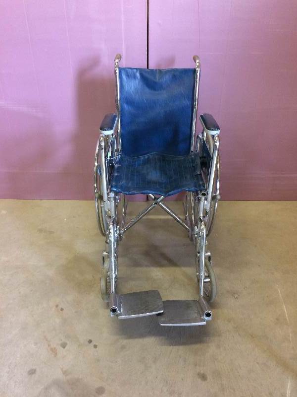 lot 15 image: Retails New $200 Futuro Chrome Medical Wheelchair wFoldable FootRest - Blue - Super Condition