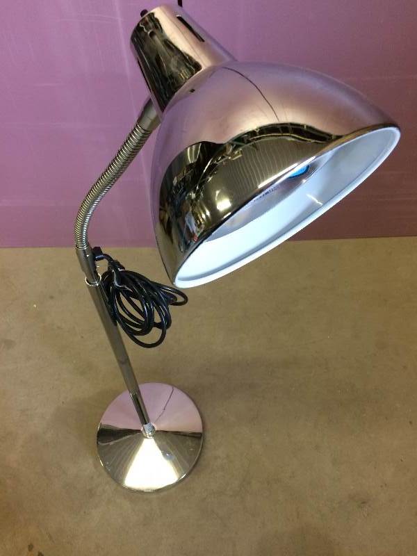 lot 17 image: Retails New $170 Nightingale Cool Touch Chrome Gooseneck Telescoping Industrial Medical Exam Light Lamp - Excellent Condition Super Chic For Your Industrial Look Reading Light Or Mechanics Garage