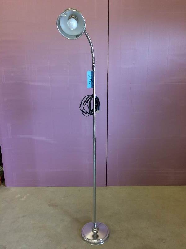 lot 18 image: Retails New $170 Nightingale Cool Touch Chrome Gooseneck Telescoping Industrial Medical Exam Light Lamp - Excellent Condition Super Chic For Your Industrial Look Reading Light Or Mechanics Garage