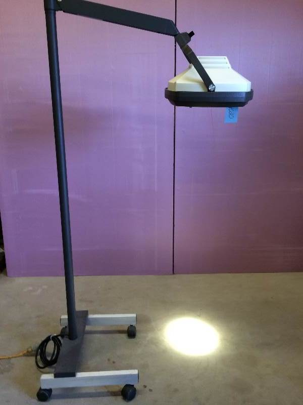 lot 23 image: Retails Used $395.00 Mobile Castle 2310m Medical Sugical Examination Light Adjustable Floor Lamp w Wheels - Excellent Condition - Perfect Focus Spot Light For The Garage or Car Repair