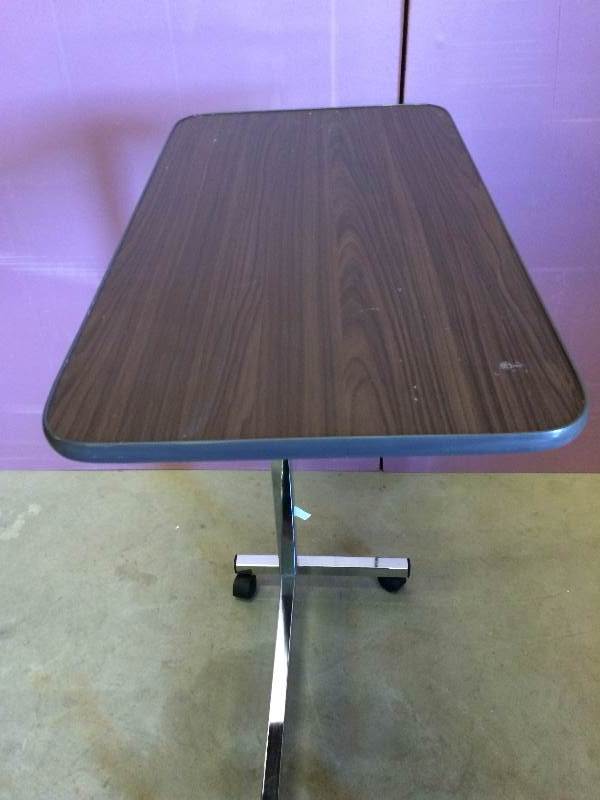 lot 29 image: Medline MDS104015 Mobile Adjustable Flush Edge Ubase Overchair Overbed Tables
