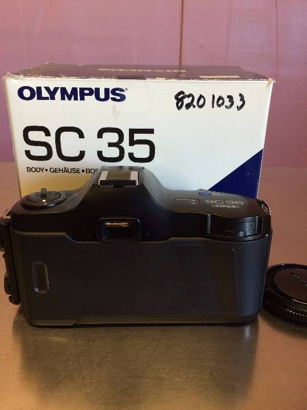 lot 53 image: Olympus Sc 35 Type 9 Microscope Camera Great For Using With Microscopes etc (Power Focus Mechanism Is Not Included) - Excellent Condition - Black