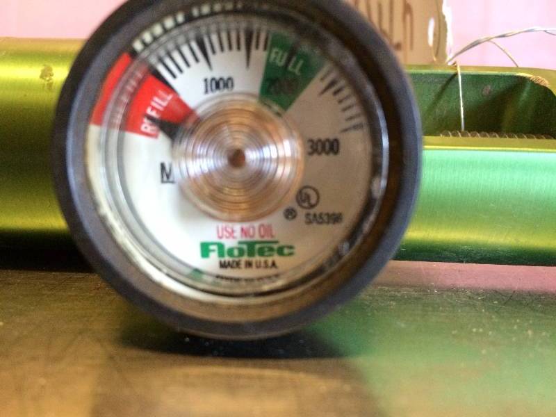 lot 52 image: Flotec O2 Regulator .5 - 15 LPM CGA 870 MRI Compatible RR800-310M1 - Excellent Conditon - Green