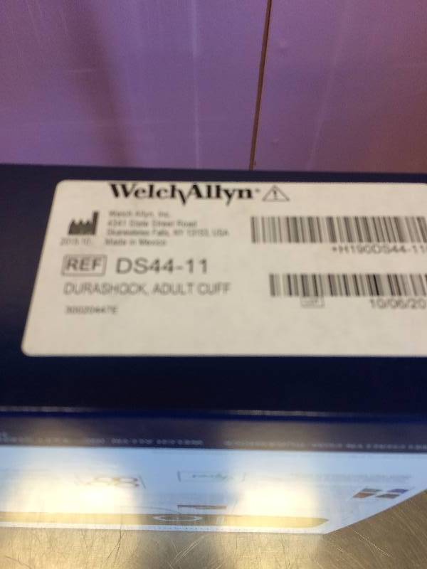 lot 63 image: Welch Allyn DuraShock DS44-11 Integrated Blood Pressure Checker- Excellent condition