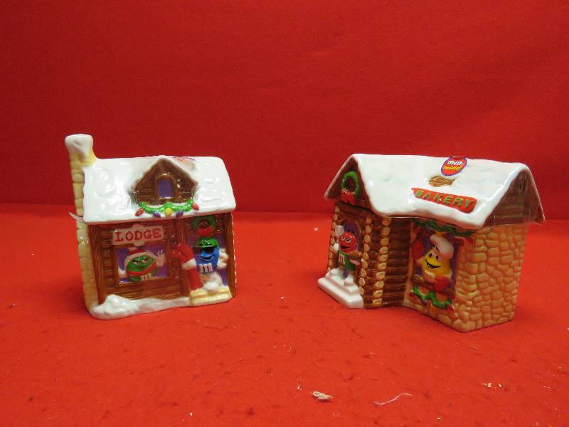 lot 14 image: M&M Christmas Collectibles