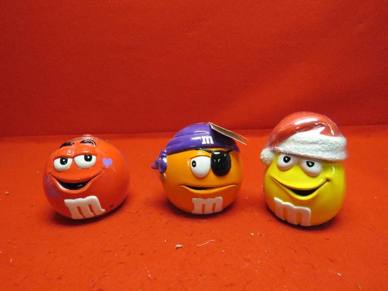 lot 15 image: M&M Collectible Jars