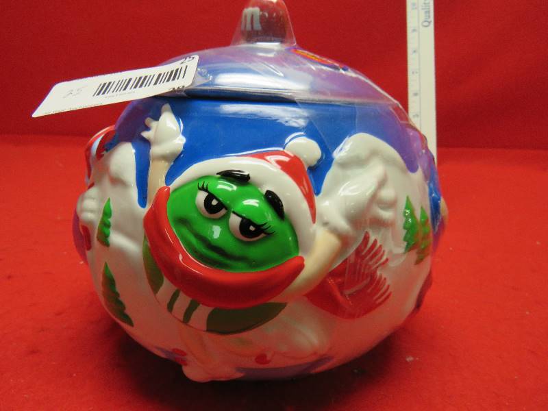 lot 25 image: M&M Collectible Jar