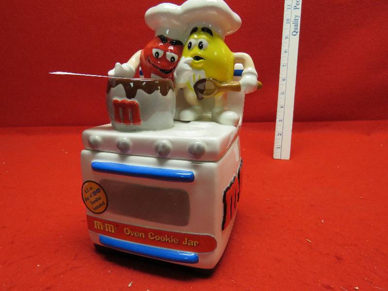 lot 27 image: M&M Collectible Cookie Jar