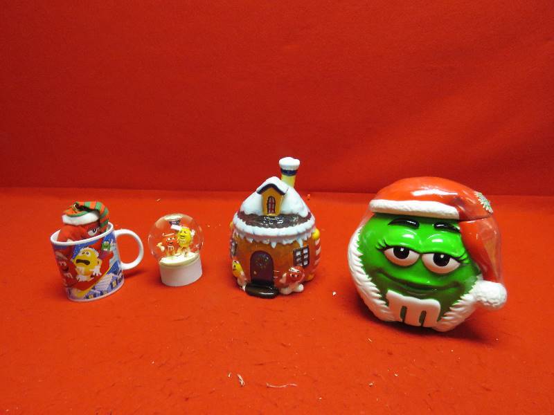 lot 29 image: M&M Christmas Collectibles