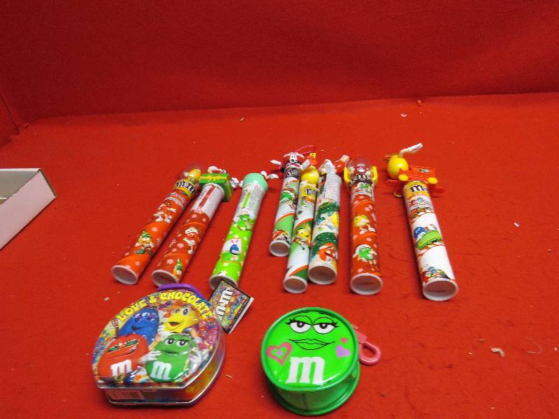 lot 54 image: M&M Collectibles