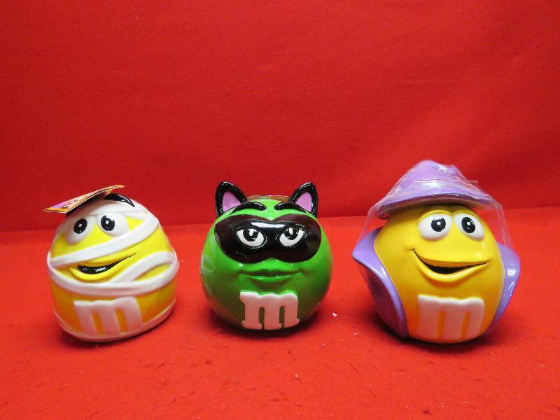 lot 58 image: M&M Collectible Halloween Cookie Jars