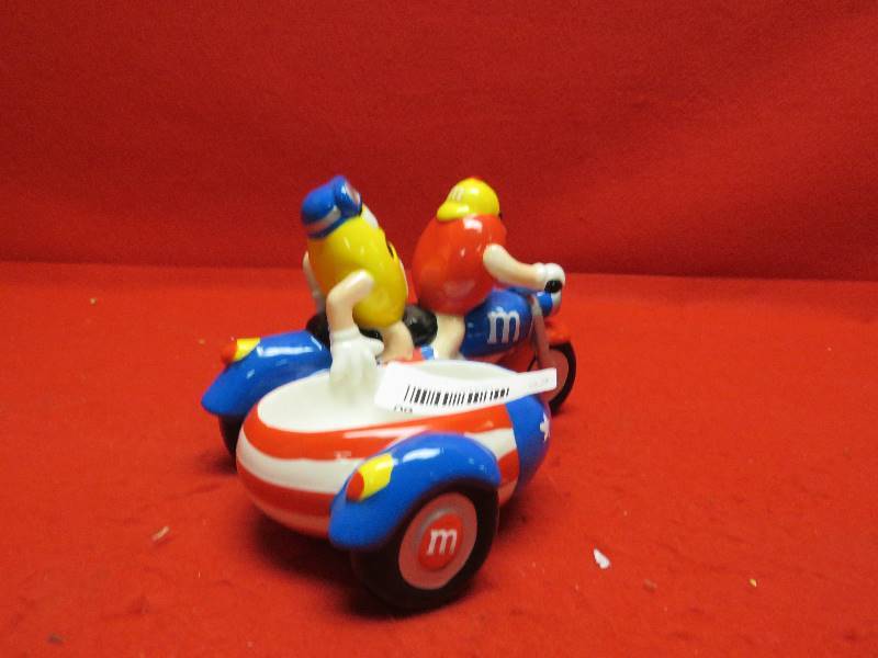lot 60 image: Collectible M&M Ceramic Motorcycle Candy Dish
