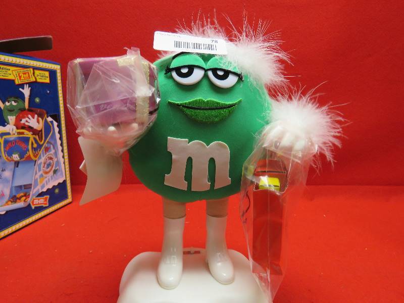 lot 78 image: Collectible M&M Motion-ette